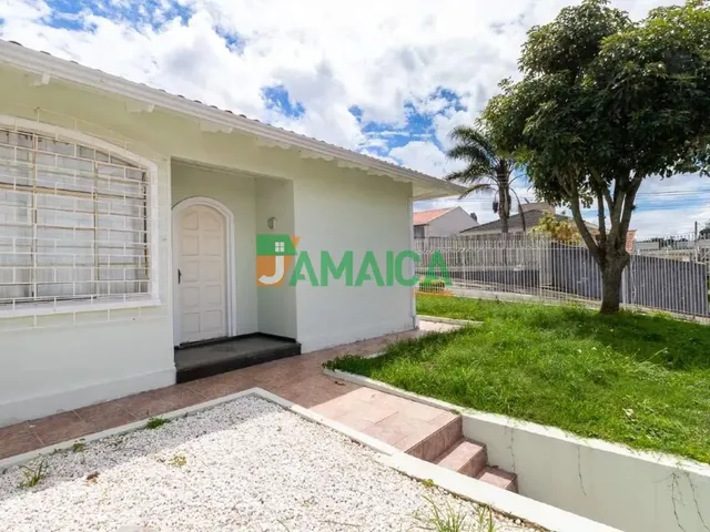 Casa 3 quartos e 3 banheiros, para alugar, no bairro Uberaba em Curitiba