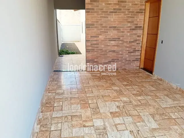 Casa com 150m² 3 quartos e 1 banheiro, à venda, no bairro Leonor em Londrina