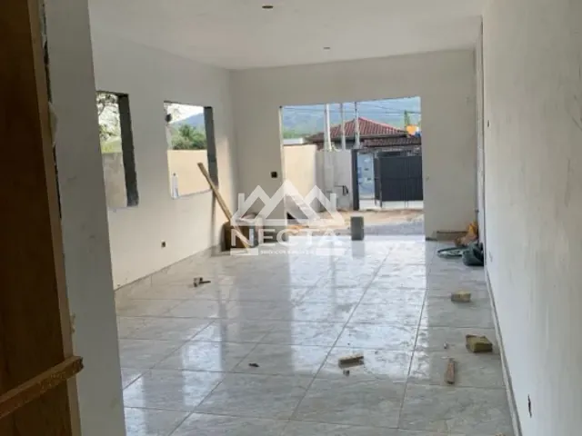 Casa com 140m² 1 quarto e 1 banheiro, à venda, no bairro Massaguaçu em Caraguatatuba