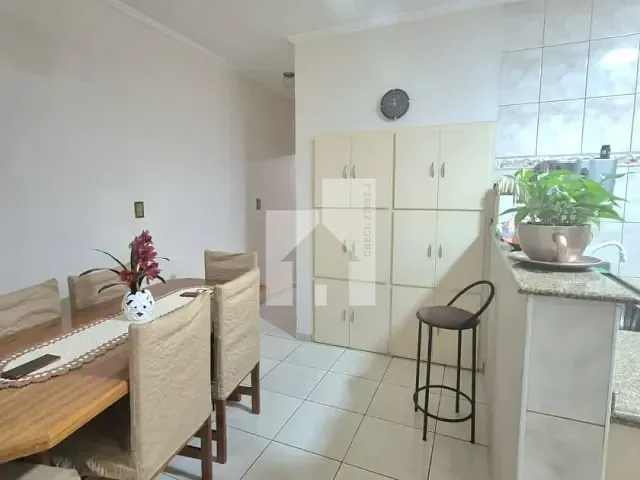 Casa com 200m² 3 quartos e 3 banheiros, à venda, no bairro Vila de Vecchi em Jundiaí