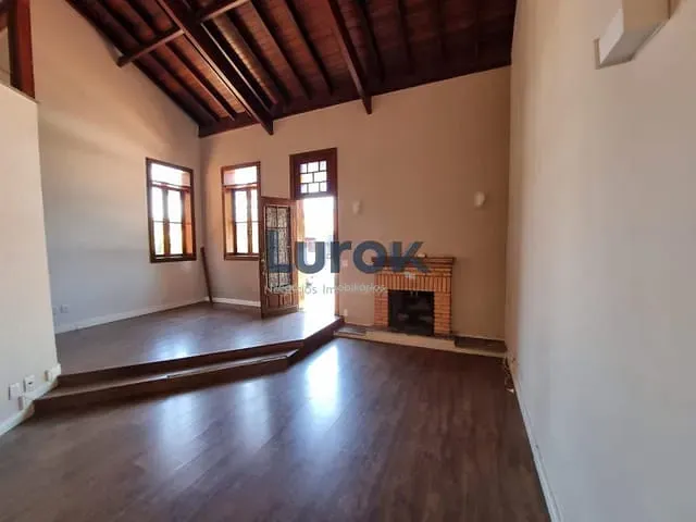 Casa com 214m² 4 quartos e 3 banheiros, à venda, no bairro Condomínio Residencial Mirante do Lenheiro em Valinhos