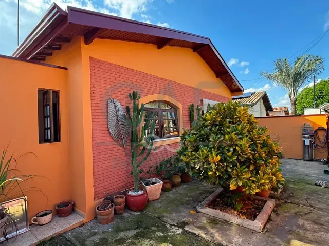 Casa com 263m² 3 quartos e 3 banheiros, à venda, no bairro Jardim Holanda em Holambra