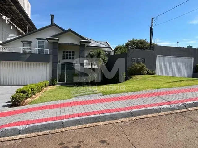 Casa com 507m² 5 quartos e 4 banheiros, à venda, no bairro Jardim Itália em Chapecó