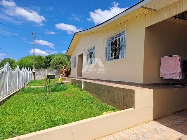 Casa 4 quartos e 1 banheiro, à venda, no bairro Centro em Laranjeiras do Sul
