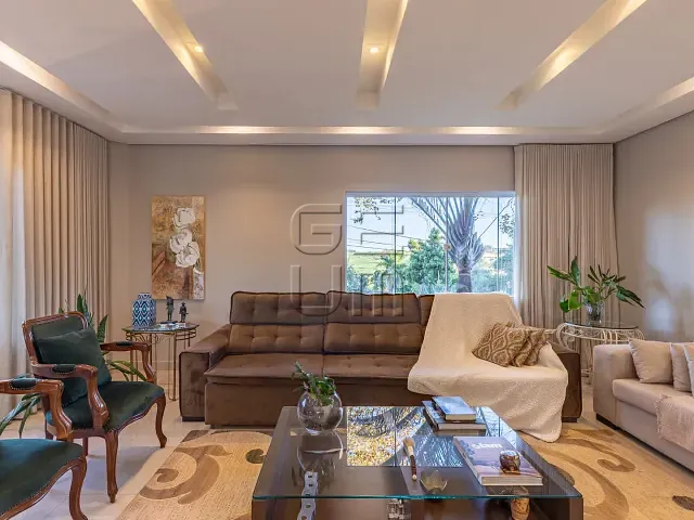 Casa 4 quartos e 5 banheiros, à venda, no bairro Esperança em Londrina