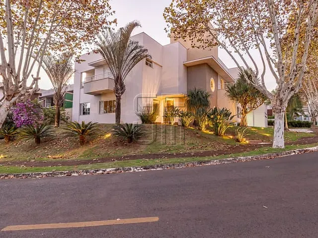 Casa 4 quartos e 5 banheiros, à venda, no bairro Esperança em Londrina