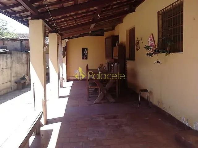 Casa com 286m² 3 quartos e 1 banheiro, à venda, no bairro Alto do Cardoso em Pindamonhangaba