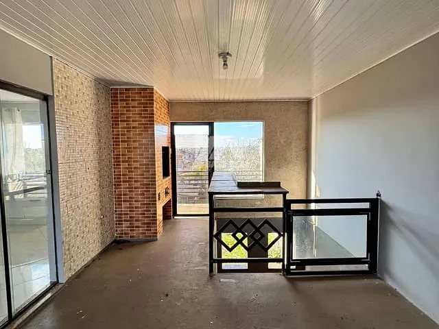 Casa 2 quartos e 3 banheiros, à venda, no bairro Vila Bela em Guarapuava