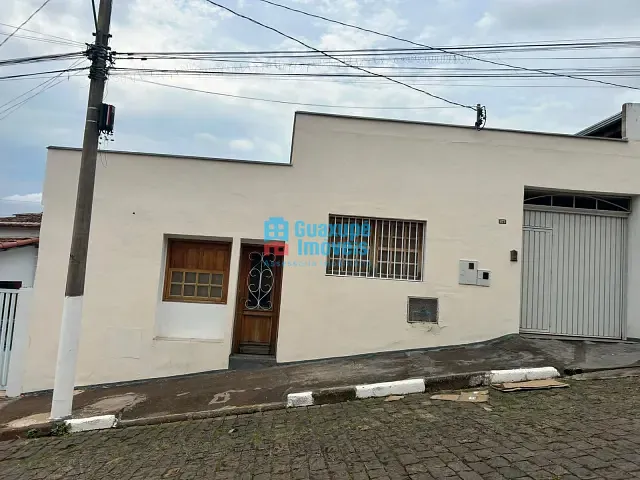 Casa 1 quarto e 1 banheiro, para alugar, no bairro Centro em Guaxupé