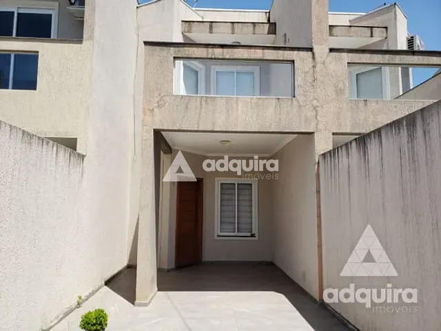 Sobrado com 98m² 2 quartos e 2 banheiros, à venda, no bairro Contorno em Ponta Grossa