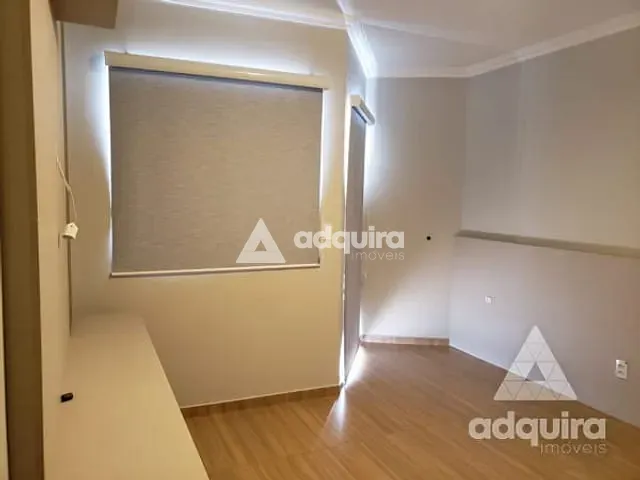 Sobrado com 98m² 2 quartos e 2 banheiros, à venda, no bairro Contorno em Ponta Grossa