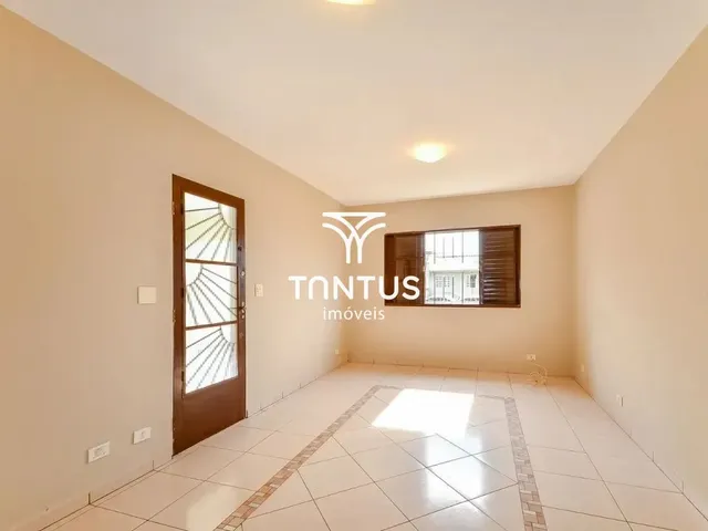 Casa com 308m² 4 quartos e 3 banheiros, à venda, no bairro Fanny em Curitiba