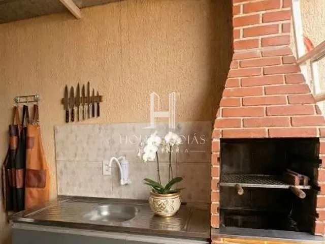 Casa 3 quartos e 2 banheiros, à venda, no bairro Capuava em Goiânia