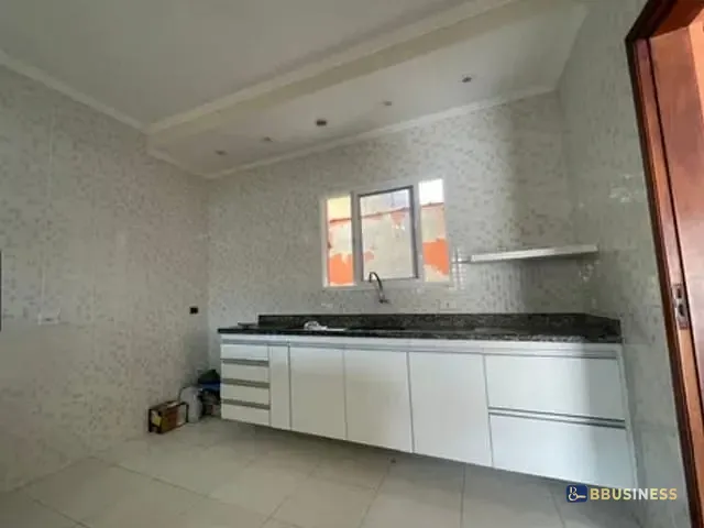 Casa 2 quartos e 1 banheiro, à venda, no bairro Vista Linda em Bertioga
