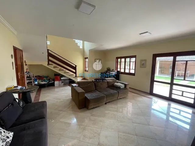 Casa com 450m² 5 quartos e 5 banheiros, à venda, no bairro Conjunto Residencial Esplanada do Sol em São José dos Campos