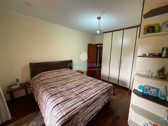 Casa com 450m² 5 quartos e 5 banheiros, à venda, no bairro Conjunto Residencial Esplanada do Sol em São José dos Campos