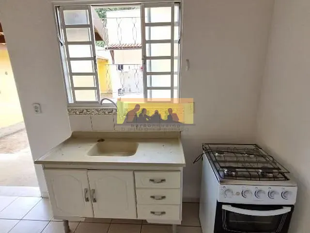 Casa 1 quarto e 1 banheiro, para alugar, no bairro Jardim Afife em Campinas