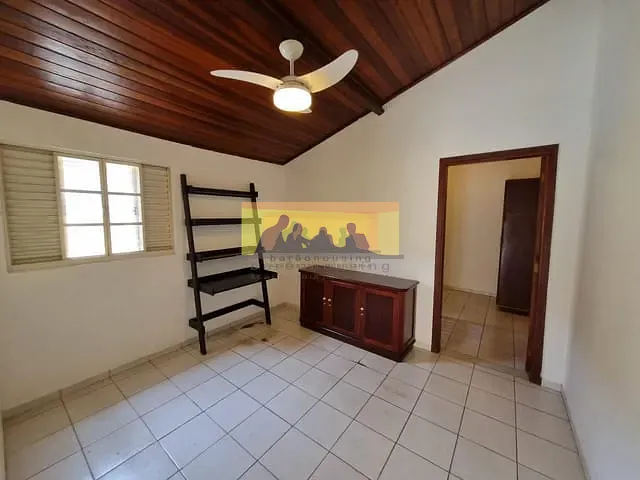 Casa 1 quarto e 1 banheiro, para alugar, no bairro Jardim Afife em Campinas