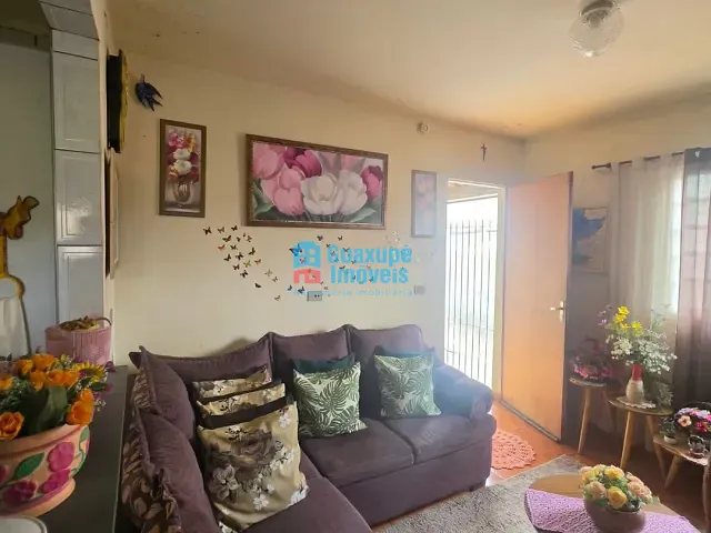 Casa com 107m² 1 quarto e 1 banheiro, à venda, no bairro Parque do Lago em Guaxupé