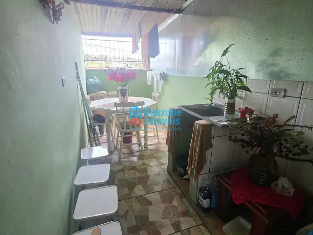 Casa com 107m² 1 quarto e 1 banheiro, à venda, no bairro Parque do Lago em Guaxupé