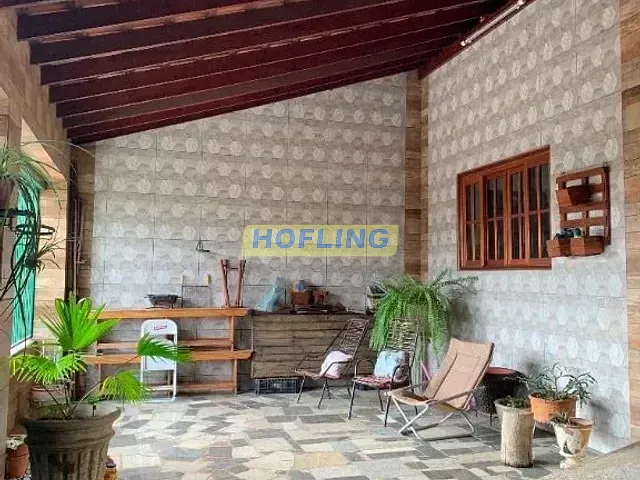 Casa com 250m² 2 quartos e 2 banheiros, à venda, no bairro Jardim Novo II em Rio Claro