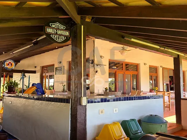 Casa com 5760m² 3 quartos e 7 banheiros, à venda, no bairro Duas Marias em Holambra