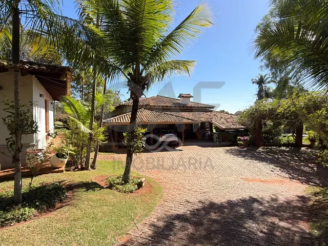Casa com 5760m² 3 quartos e 7 banheiros, à venda, no bairro Duas Marias em Holambra