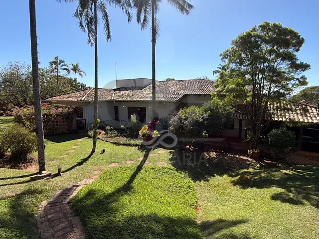 Casa com 5760m² 3 quartos e 7 banheiros, à venda, no bairro Duas Marias em Holambra
