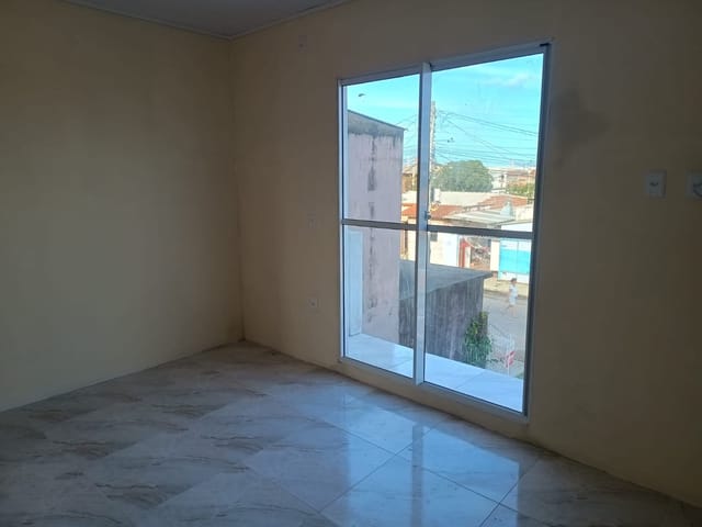 Casa com 120m² 3 quartos e 1 banheiro, à venda, no bairro Areal em Pelotas