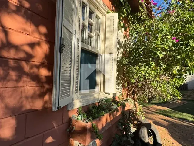 Casa com 1490m² 2 quartos e 3 banheiros, à venda, no bairro Jardim Tarantela em Jundiaí