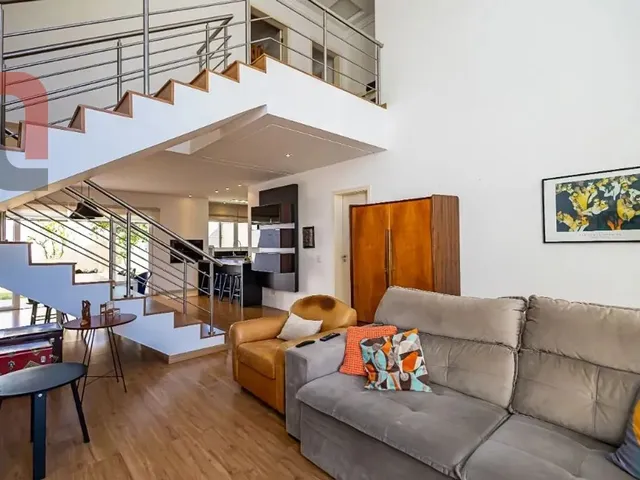Casa com 299m² 3 quartos e 5 banheiros, à venda, no bairro Vila Izabel em Curitiba