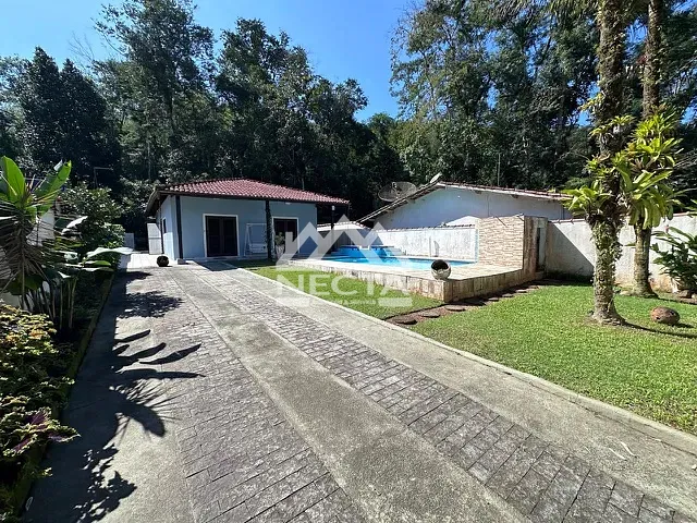 Casa com 100m² 3 quartos e 2 banheiros, à venda, no bairro Tabatinga em Caraguatatuba