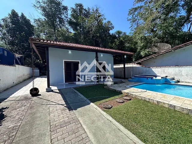 Casa com 100m² 3 quartos e 2 banheiros, à venda, no bairro Tabatinga em Caraguatatuba