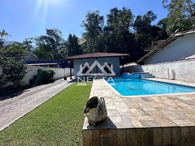 Casa com 100m² 3 quartos e 2 banheiros, à venda, no bairro Tabatinga em Caraguatatuba