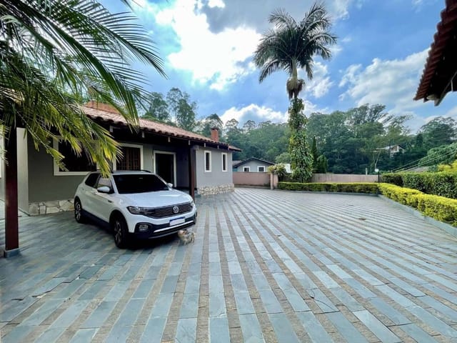 Casa com 1439m² 3 quartos e 4 banheiros, à venda, no bairro Chácara dos Lagos em Carapicuíba