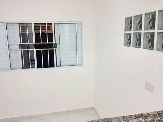 Casa com 250m² 1 quarto e 1 banheiro, para alugar, no bairro Vila Santa Maria em São Paulo
