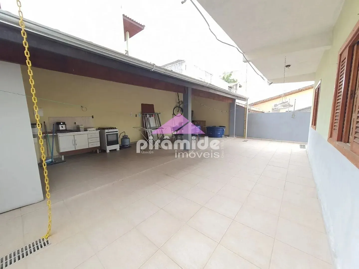 Casa, 4 quartos, 240 m² - Foto 24