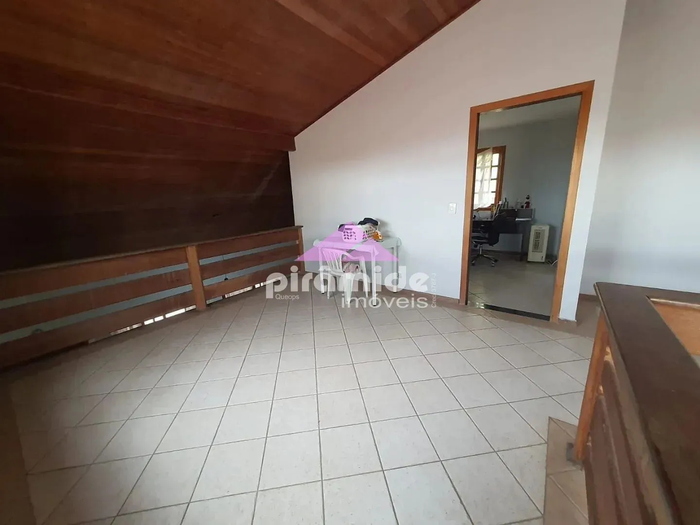 Casa, 4 quartos, 240 m² - Foto 13