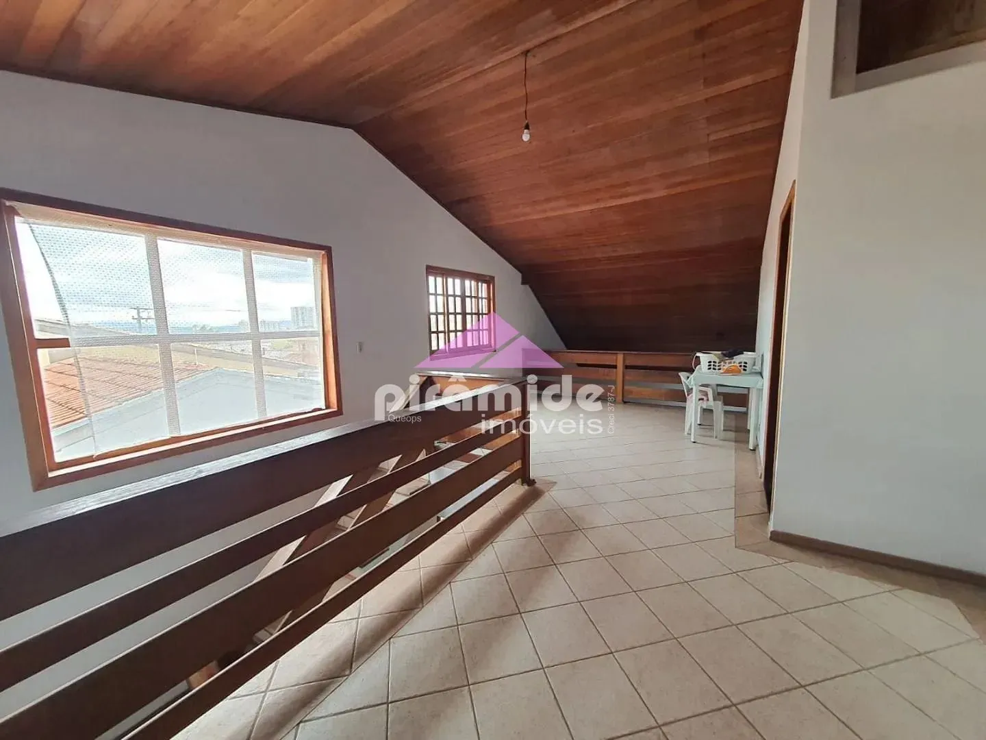 Casa, 4 quartos, 240 m² - Foto 14