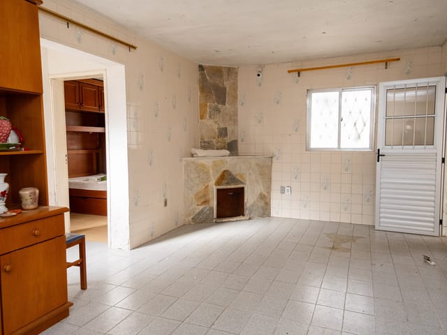 Casa com 300m² 3 quartos e 3 banheiros, à venda, no bairro Areal em Pelotas