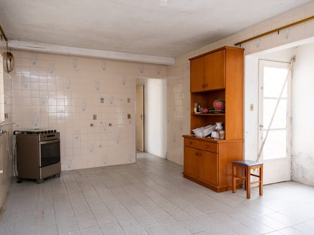 Casa com 300m² 3 quartos e 3 banheiros, à venda, no bairro Areal em Pelotas
