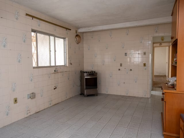 Casa com 300m² 3 quartos e 3 banheiros, à venda, no bairro Areal em Pelotas