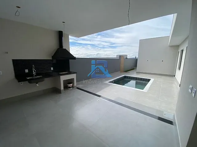 Casa com 385m² 3 quartos e 5 banheiros, à venda, no bairro Chácaras Silvania em Valinhos