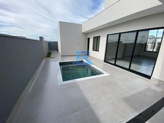 Casa com 385m² 3 quartos e 5 banheiros, à venda, no bairro Chácaras Silvania em Valinhos