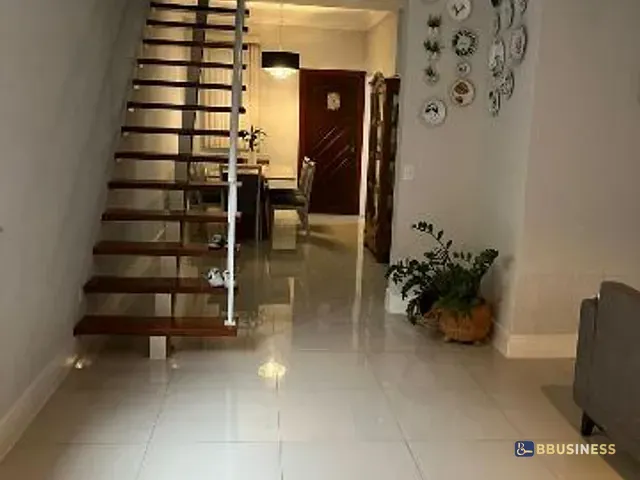 Casa com 180m² 4 quartos e 3 banheiros, à venda, no bairro Centro em Campos dos Goytacazes