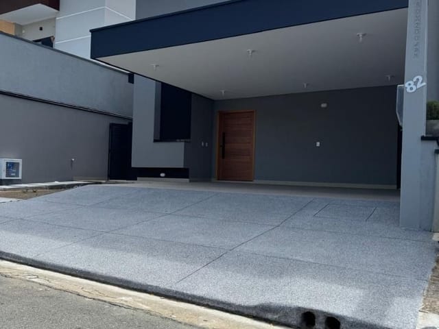 Casa com 270m² 3 quartos e 4 banheiros, à venda, no bairro Urbanova em São José dos Campos