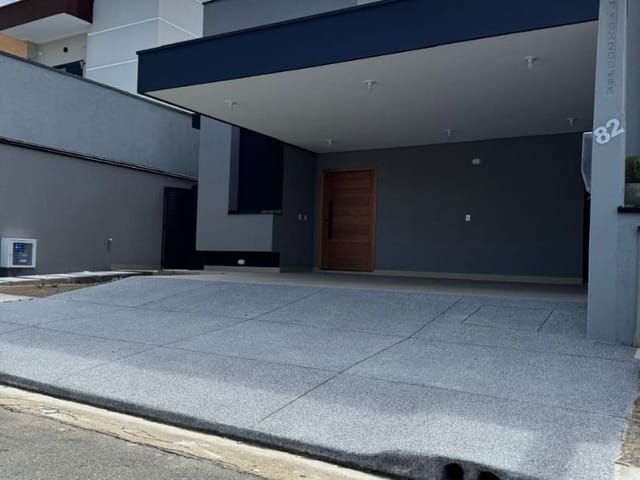 Casa com 270m² 3 quartos e 4 banheiros, à venda, no bairro Urbanova em São José dos Campos