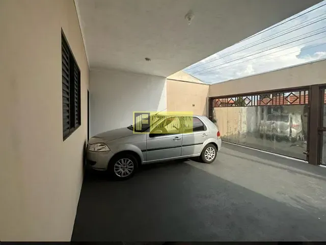 Casa com 212m² 3 quartos e 2 banheiros, à venda, no bairro Loteamento Residencial Regissol em Mirassol