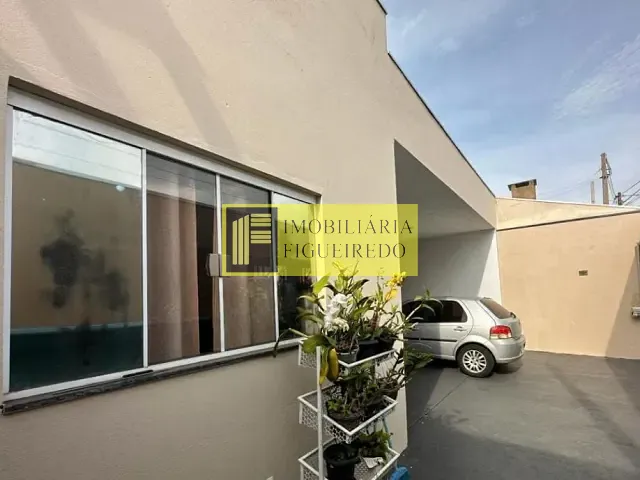 Casa com 212m² 3 quartos e 2 banheiros, à venda, no bairro Loteamento Residencial Regissol em Mirassol