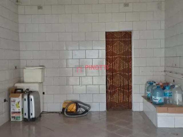 Casa 2 quartos e 1 banheiro, para alugar, no bairro Centro em São Bernardo do Campo